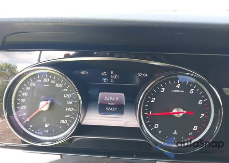 2018 Mercedes-Benz E 300 4Matic z USA, uszkodzony, nr VIN WDDZF4KB7JA432582